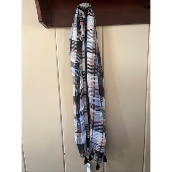 perfectly plaid vera bradley soft fringe scarf - Picture 2 of 7